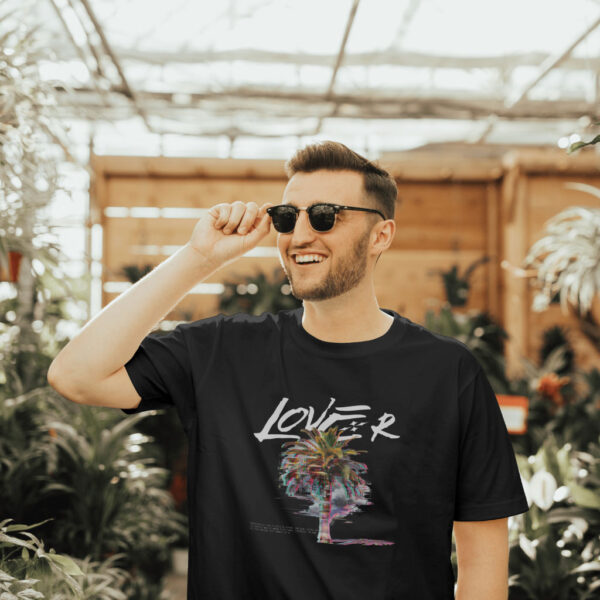 Lover | T-Shirt